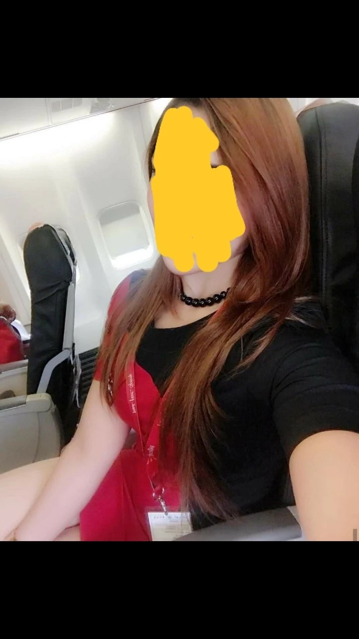 Juhi Tyagi – Indian escort in Guwahati — 2 / 5