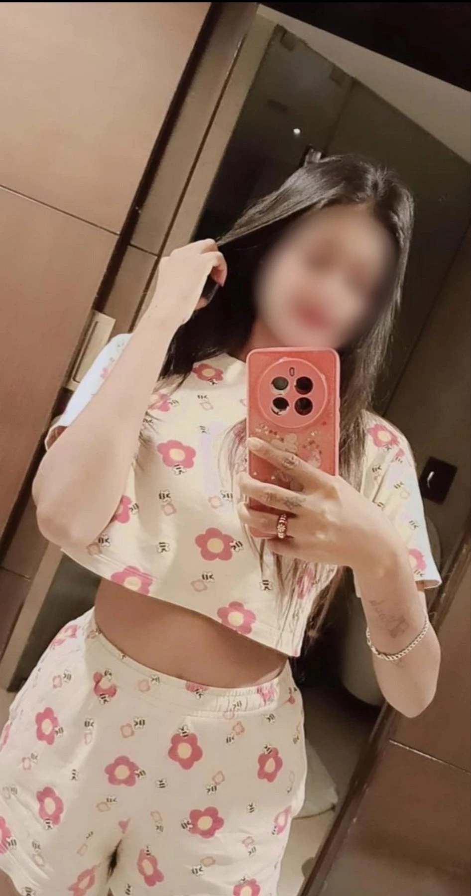 Priya Kapoor ❣️ Real Meet & Cam – Indian escort in Chennai — 1 / 3