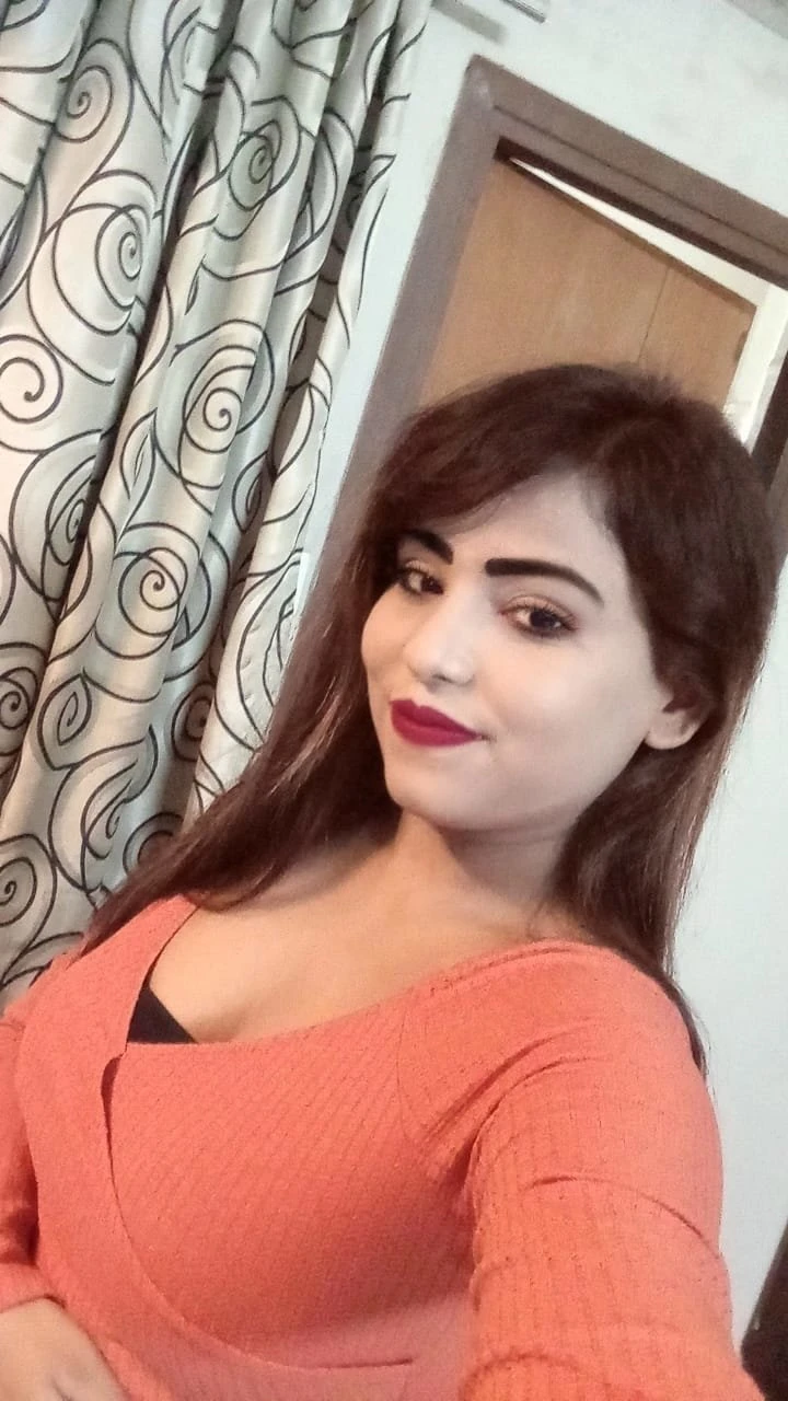 Sonal(cam Session & Real Meet) – Indian escort in Bangalore — 2 / 6