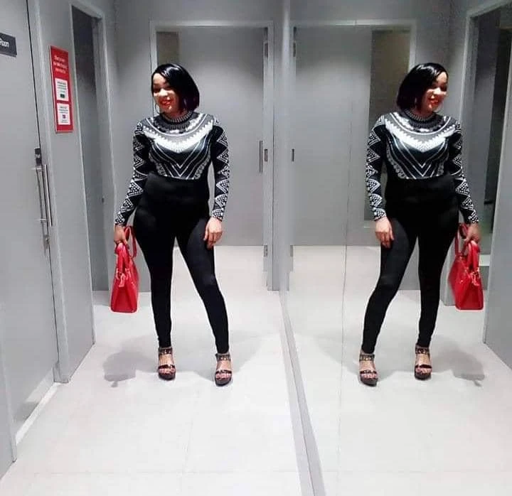 Julie – South African escort in Bhopal — 2 / 16