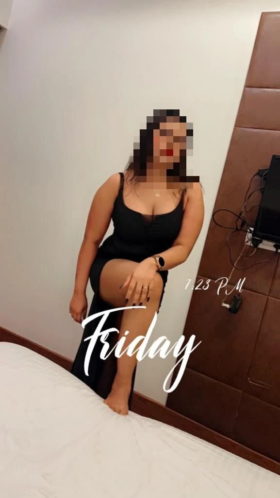 Neha ( Real Meet & Cam Show) – Indian escort in Bangalore — 2 / 4