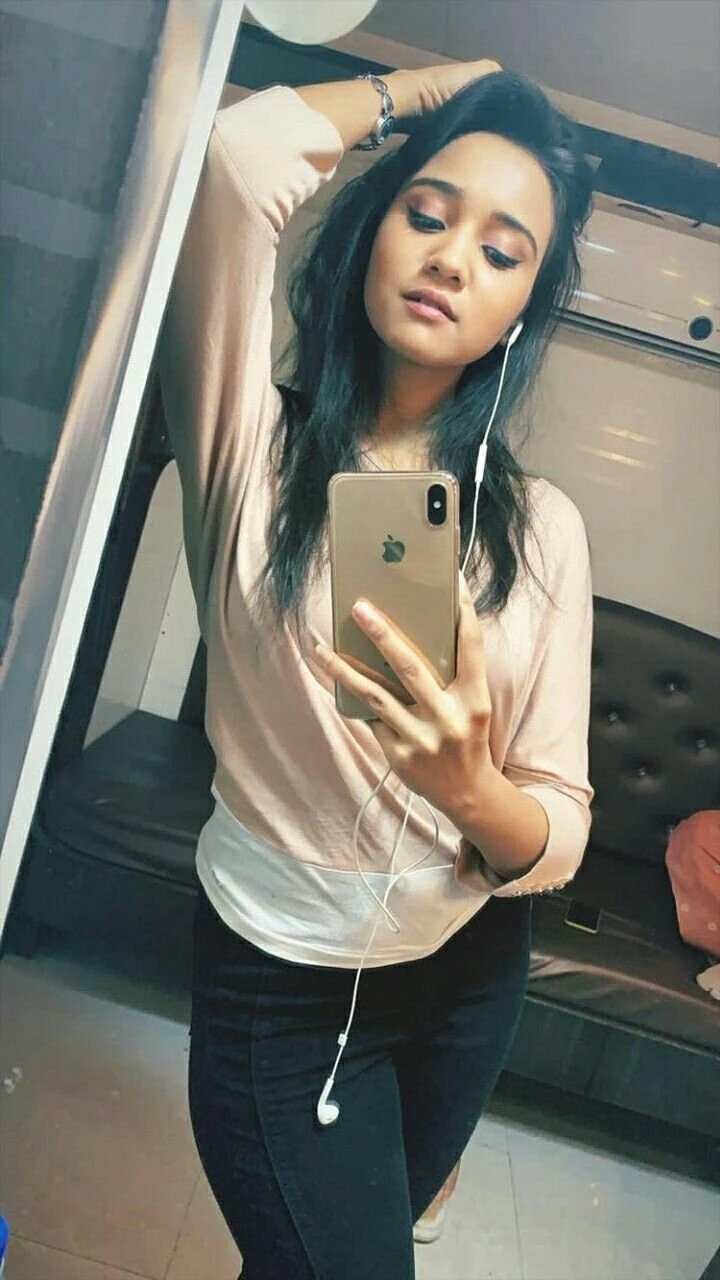 Puja (independent) Real meet or cam – Indian escort in Bangalore — 3 / 5