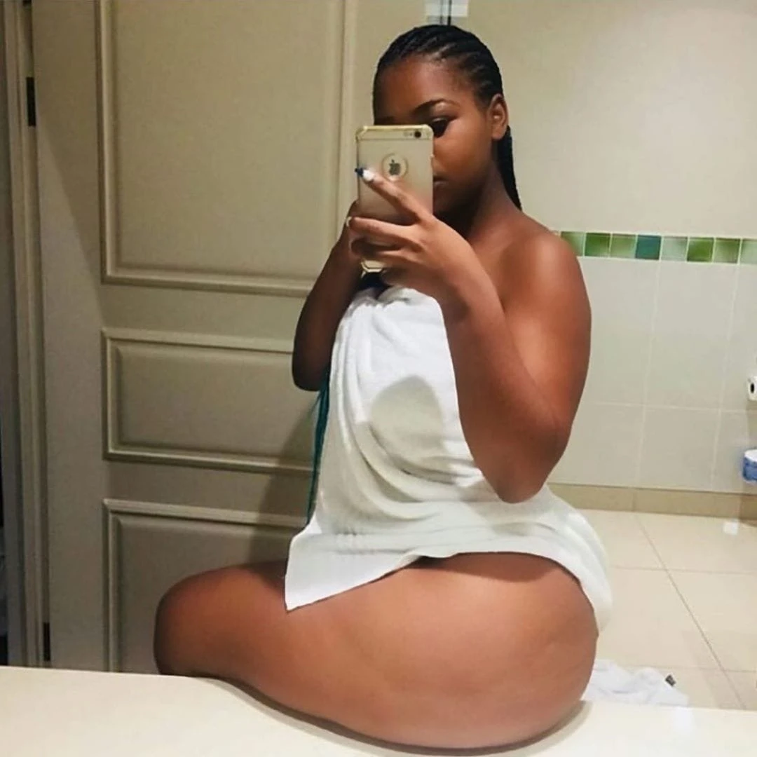 Gabbie – Ivorian escort in Bangalore — 3 / 4