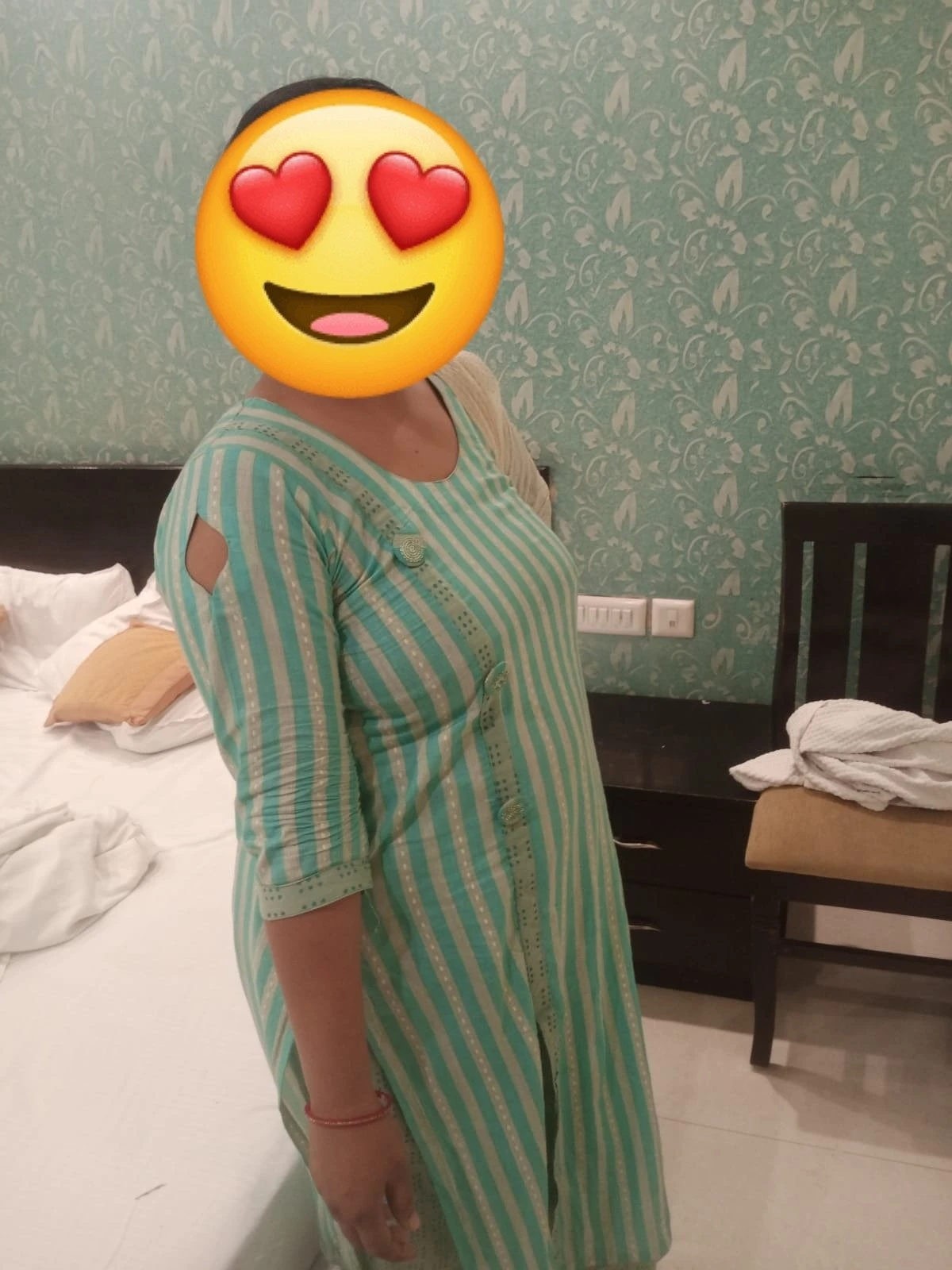 Riya independent – Indian escort in Gurgaon — 2 / 3