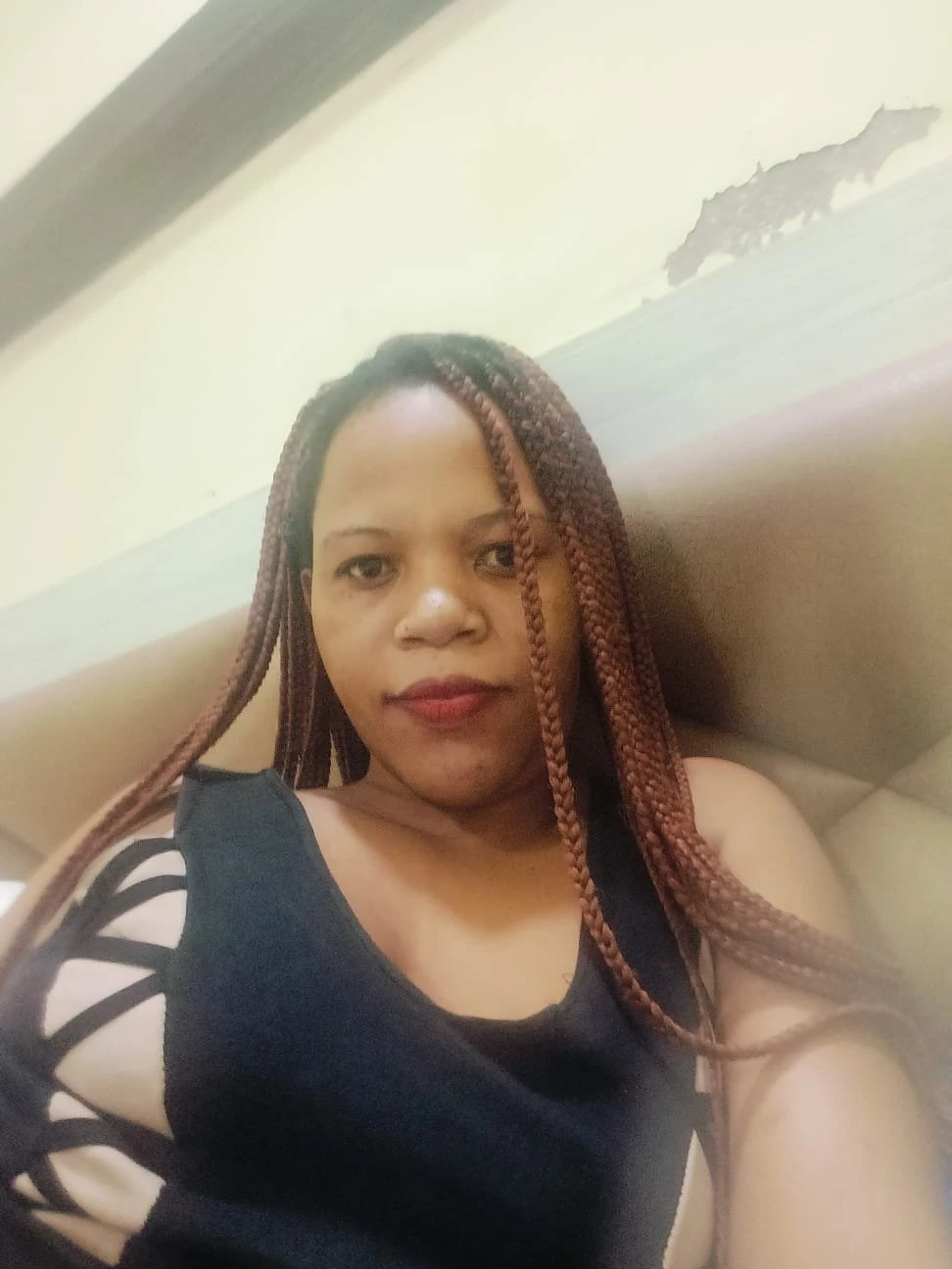 Holly – Congolese escort in Ahmedabad — 2 / 5