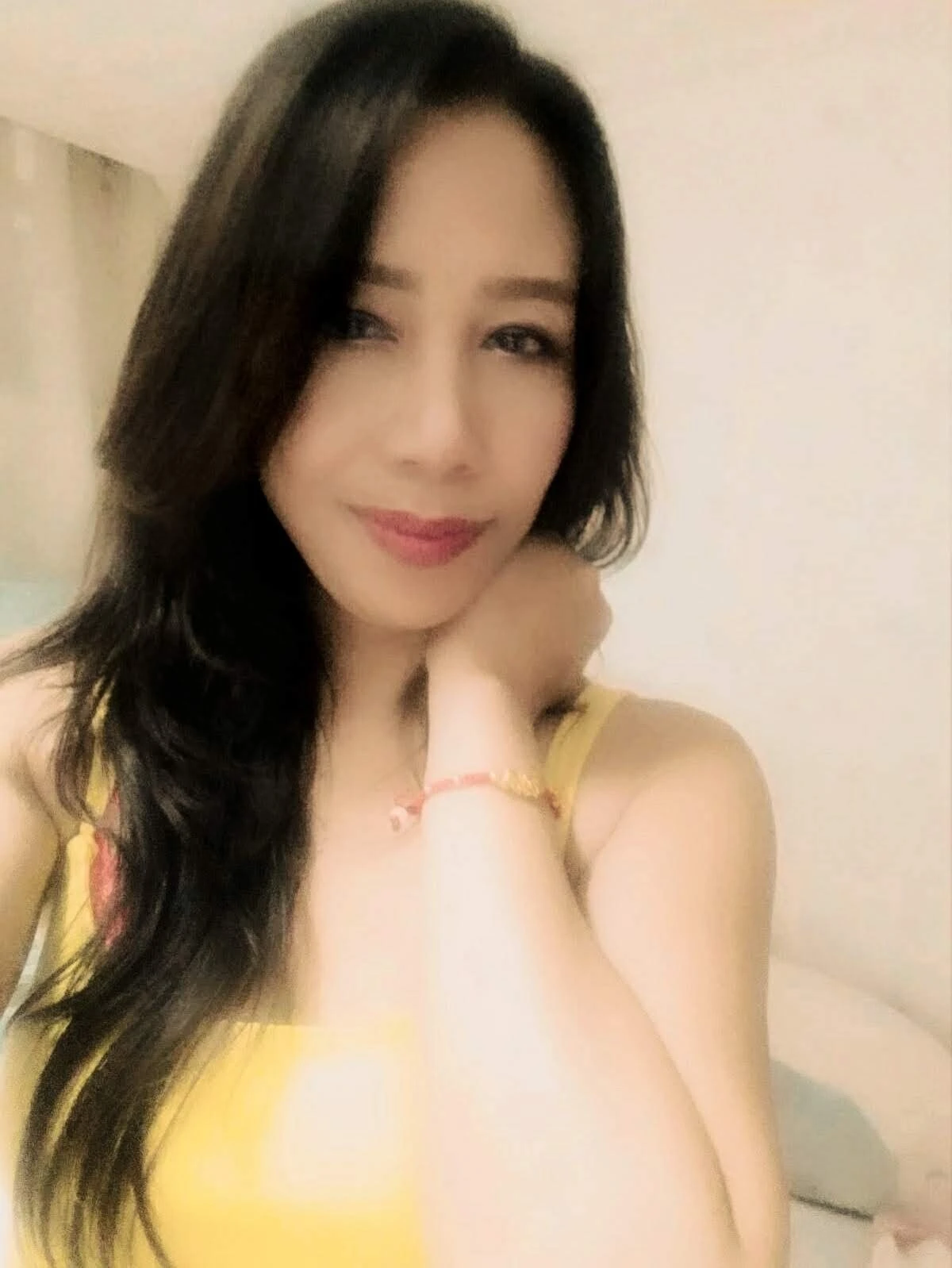Anle Party Girl – Indonesian escort in Hong Kong — 3 / 4