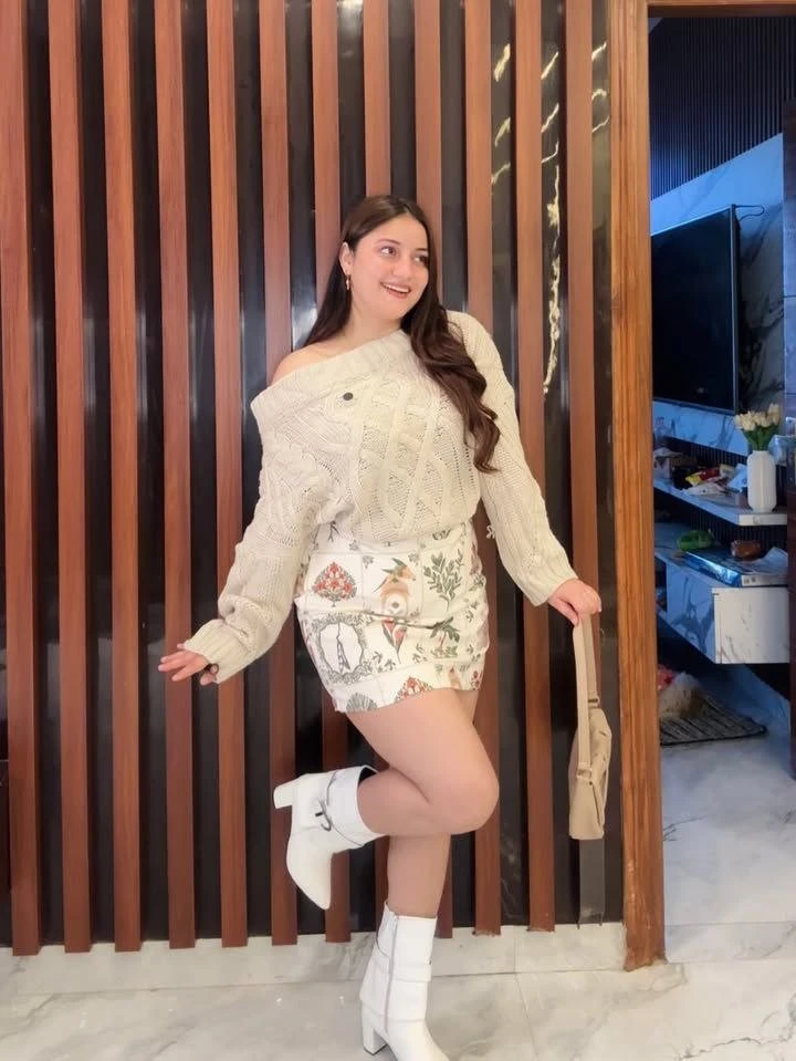 Aditti – Indian escort in Bangalore — 4 / 5