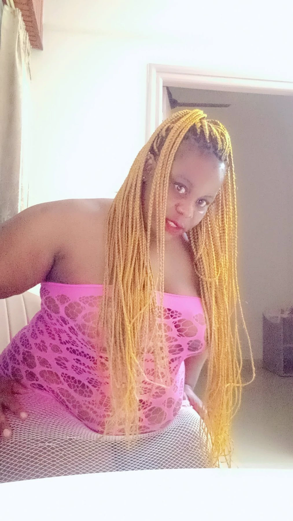 Cathybrowns – Zimbabwean escort in Bangalore — 7 / 9