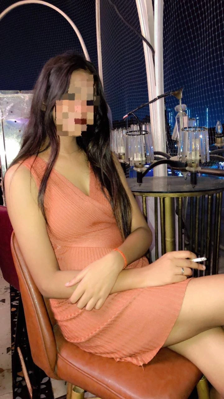 Taniya – Indian escort in Bangalore — 3 / 4