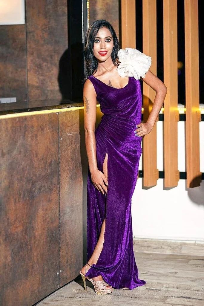 Sunny – Indian escort in Bangalore — 9 / 13