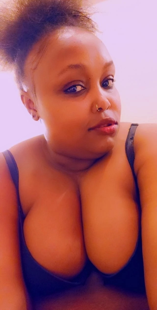 Becky – Kenyan escort in Gurgaon — 4 / 8