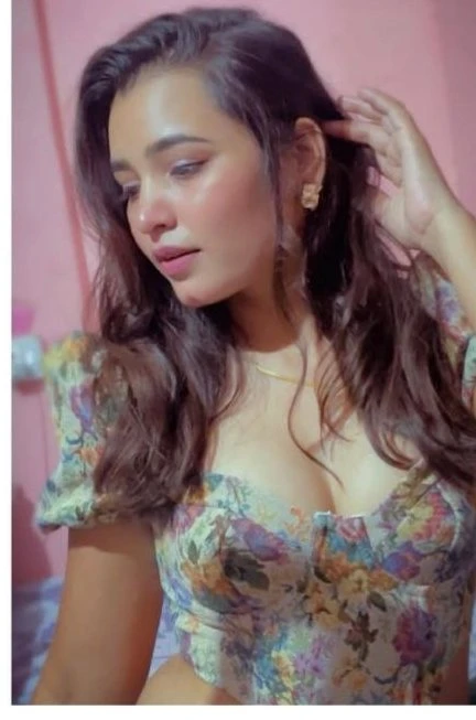 Jigyasa – escort in Ahmedabad — 2 / 4