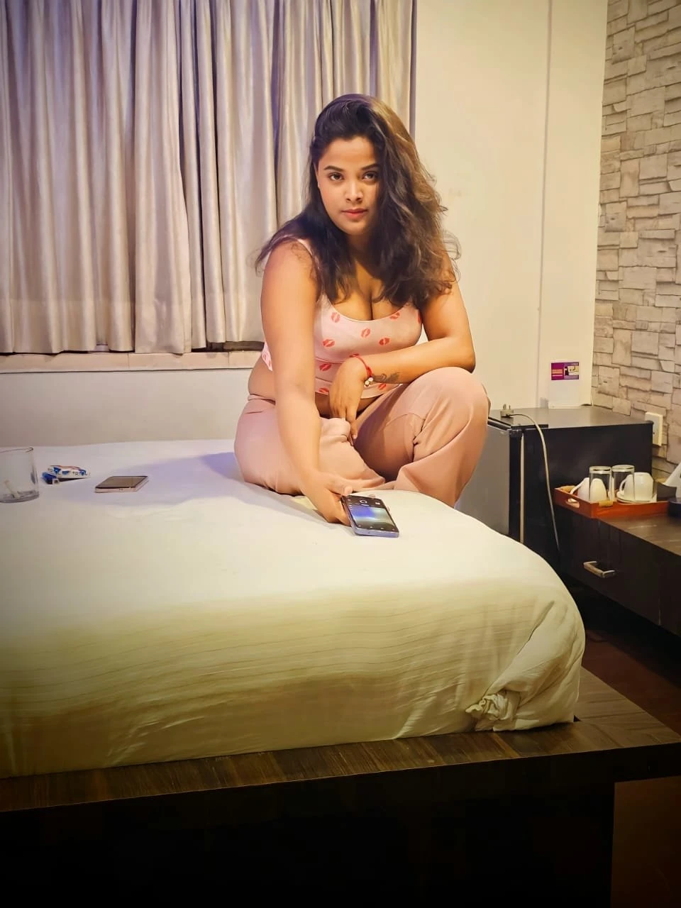Hotel and Home Delivery – Indian escort in Bangalore, Escort, Banga