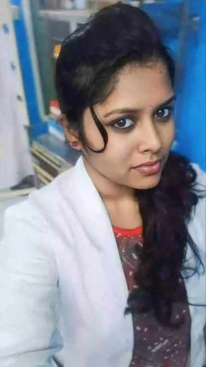 Swetha – escort in Chennai — 1 / 2