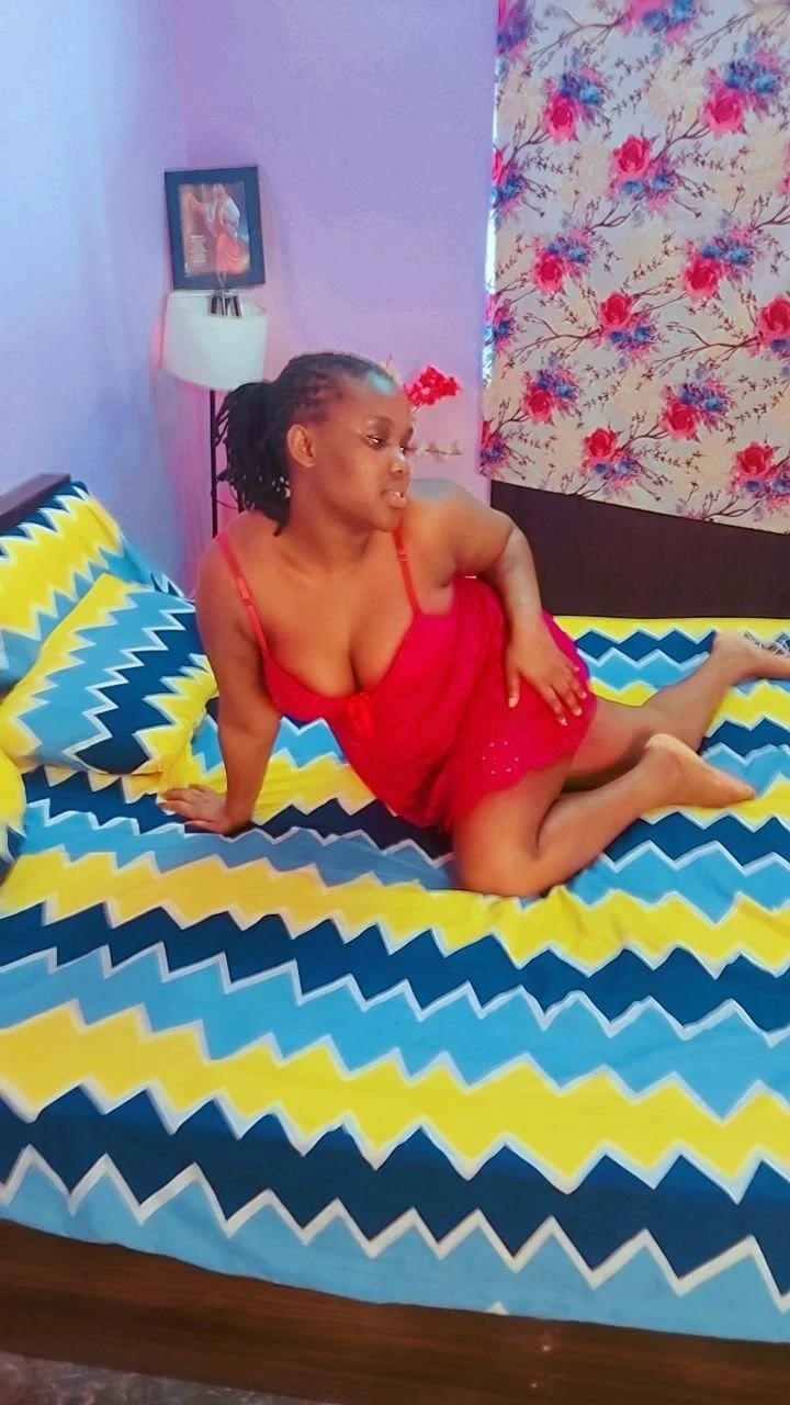 Felly – Afghan escort in Bangalore — 4 / 5