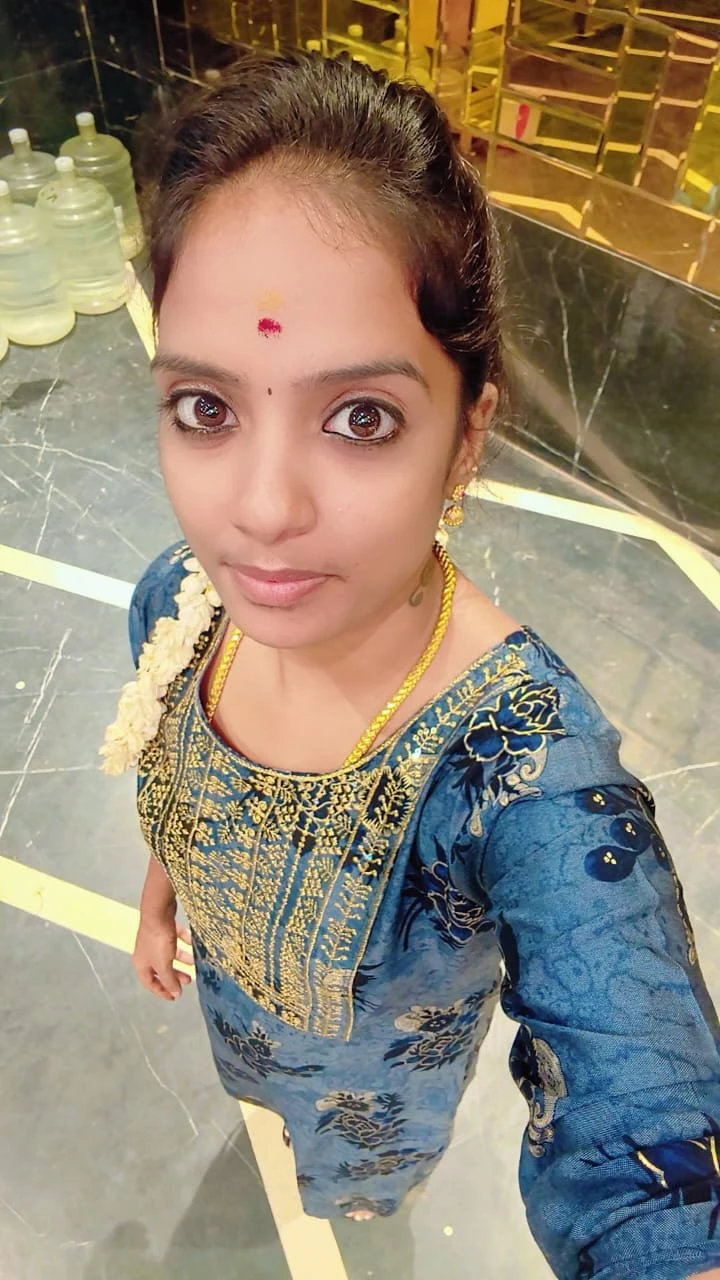 Hakunamatata – escort in Chennai — 4 / 6
