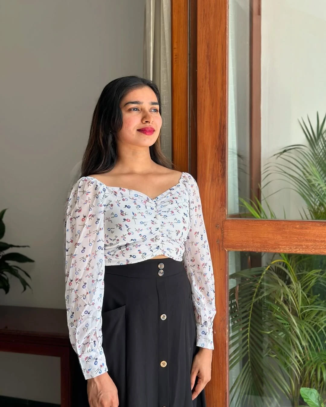 Somya – Indian escort in Bangalore — 4 / 5