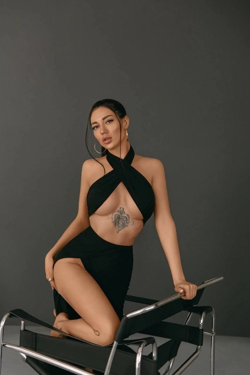 Gloria BDSM, ANAL SEX, MMF – Russian escort in Hong Kong — 4 / 10