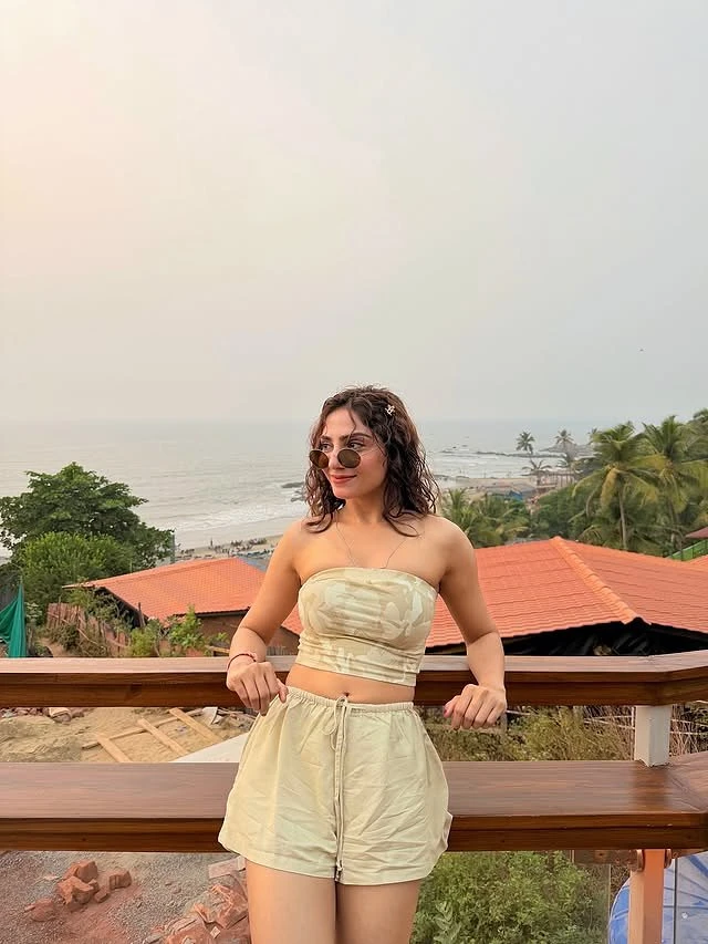 Naira – Indian escort in Bangalore — 2 / 5