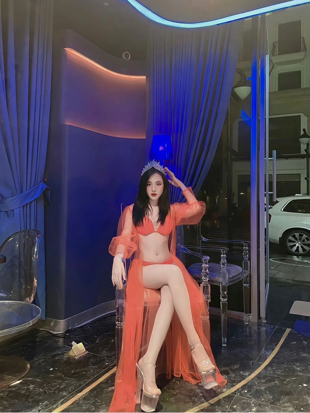 Đau đớn – Vietnamese masseuse in Ahmedabad — 2 / 3