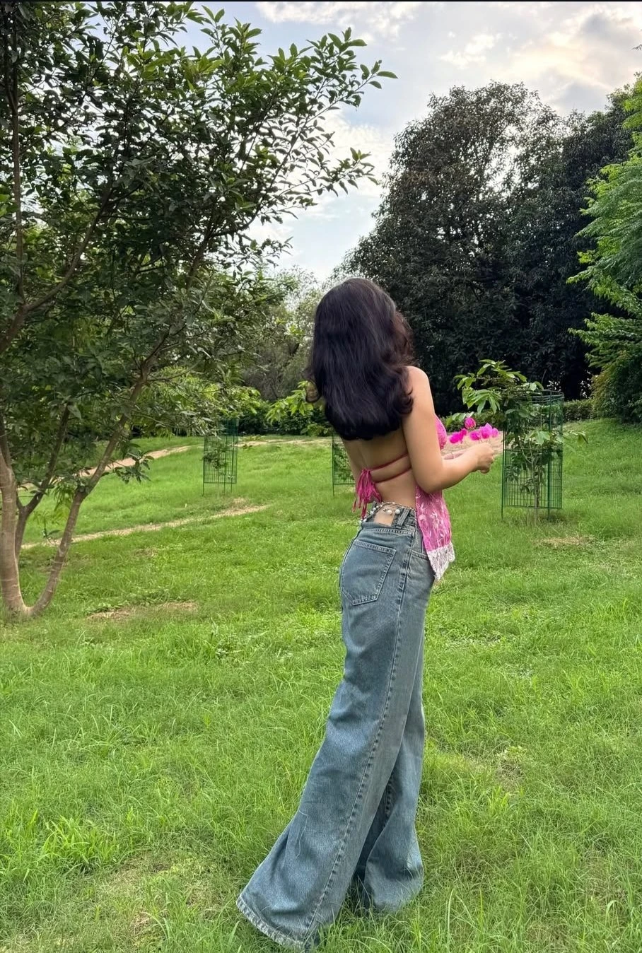 Riya – Indian escort in Chennai — 3 / 4