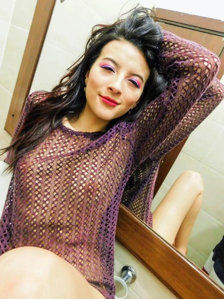 Canvi Krista – Swedish escort in Budapest — 15 / 19