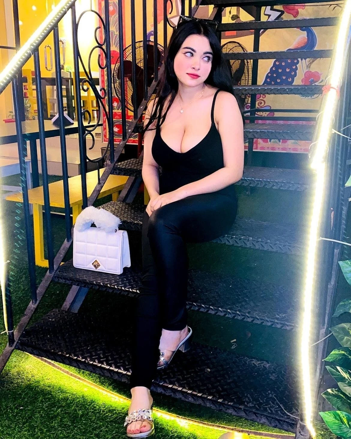 Escort Lubna – Bangladeshi escort agency in Dhaka — 7 / 10