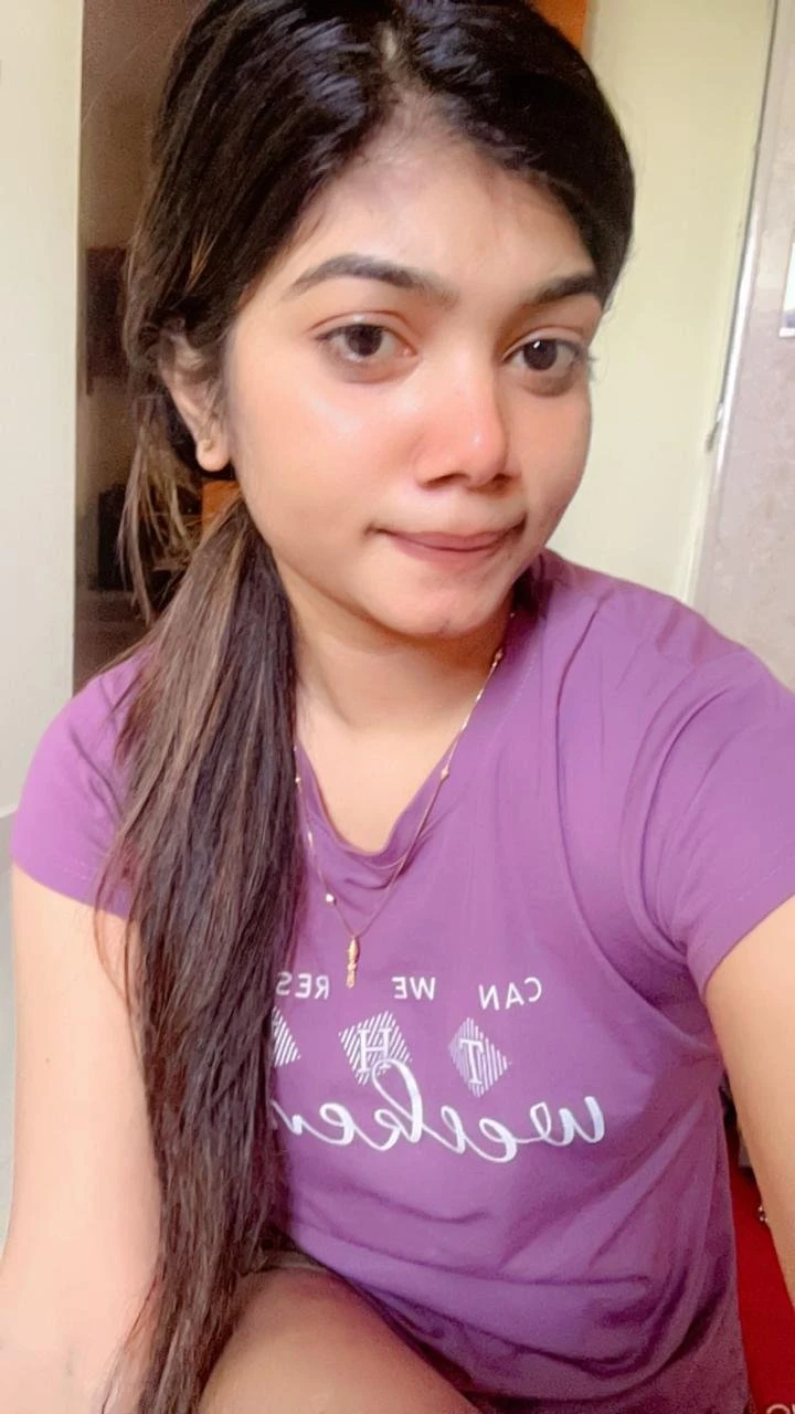 Hey Hii, I'm aniya – Indian escort in Bangalore — 4 / 5