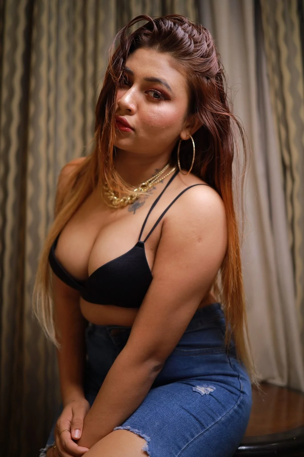 Gauri Krishnan – Indian escort in Chennai — 1 / 4