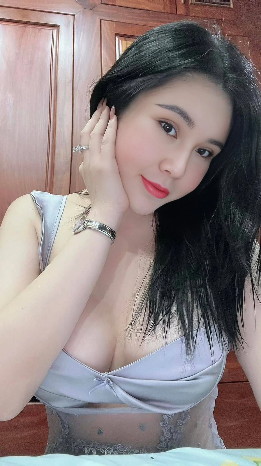 Nilan the new girl – South Korean escort in Bangalore — 2 / 5