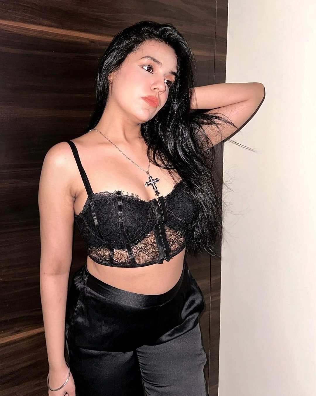 Vedika Escorts Service – Indian escort in Bangalore — 2 / 4