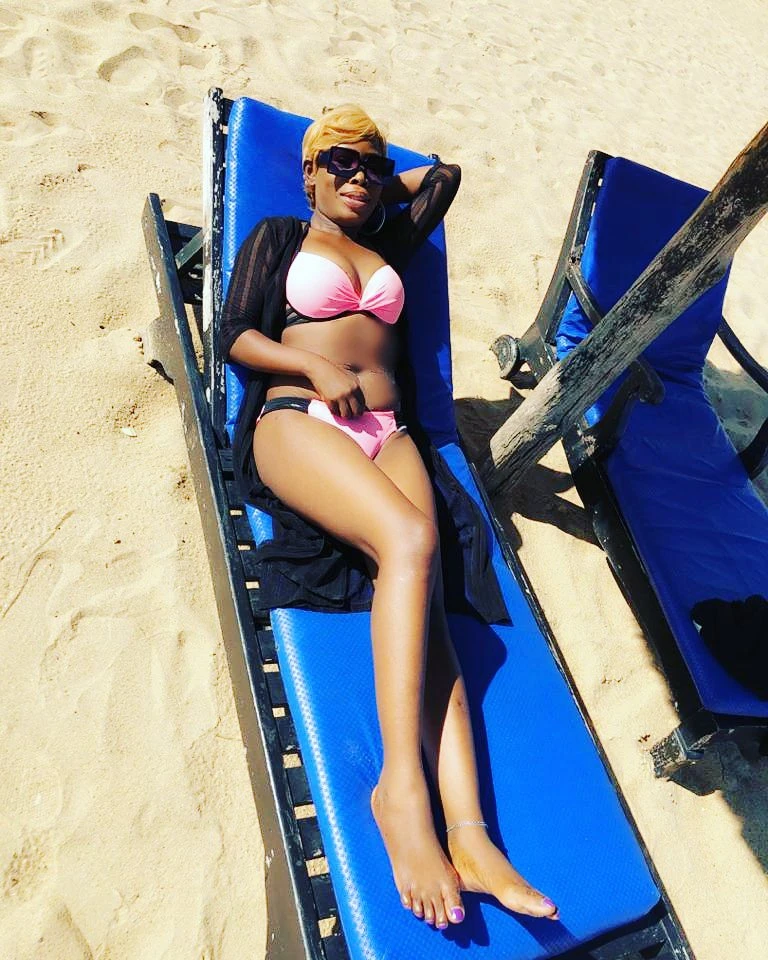 Temmy – Nigerian escort in Cotonou — 3 / 4