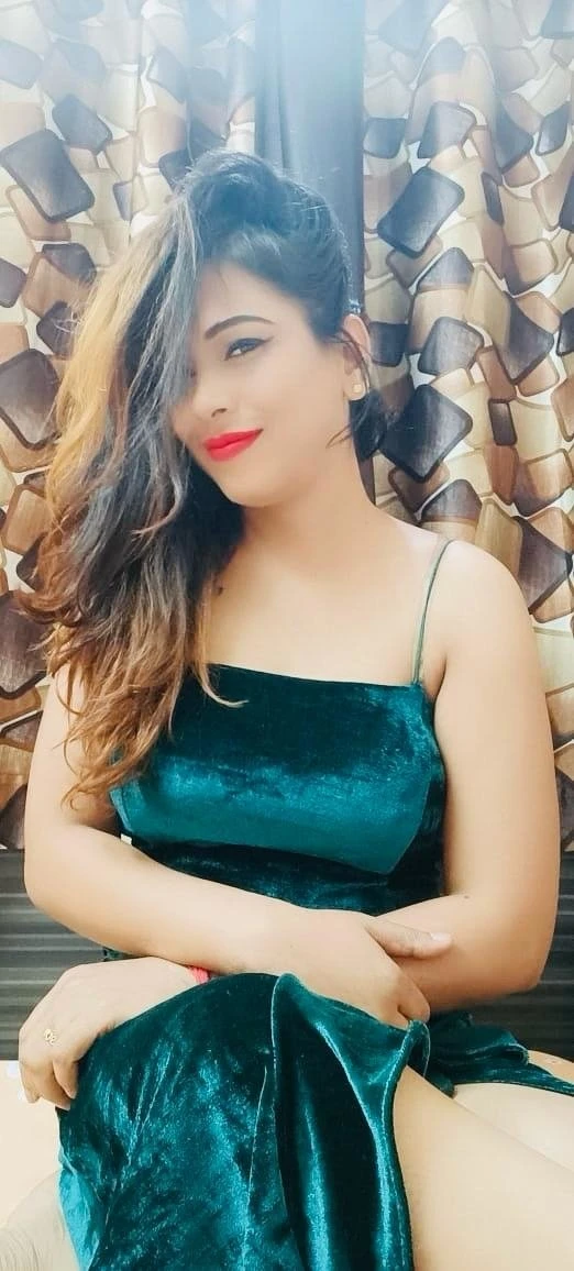 Lip Kissing Without Condom Bj 69 Doggie – Indian escort in Chennai — 2 / 4