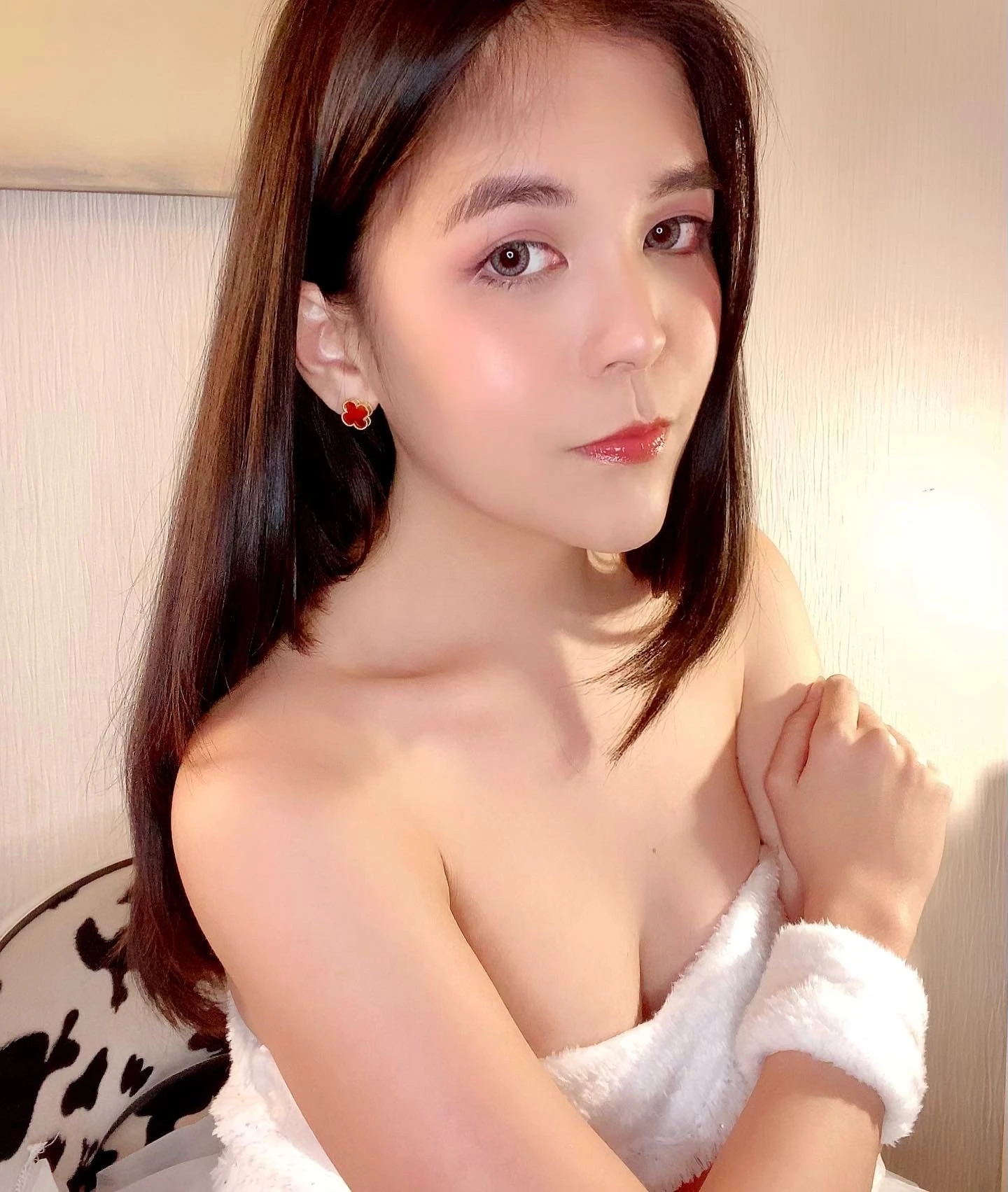 Khim Independent – Singaporean escort in Bhopal — 2 / 9