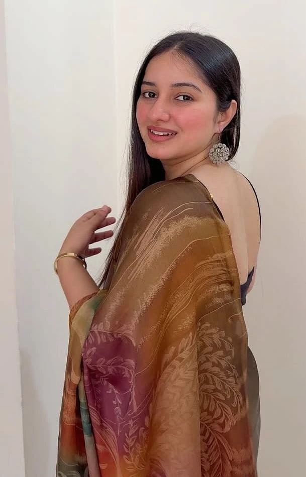 Poonam – Indian escort agency in Faridabad — 3 / 4