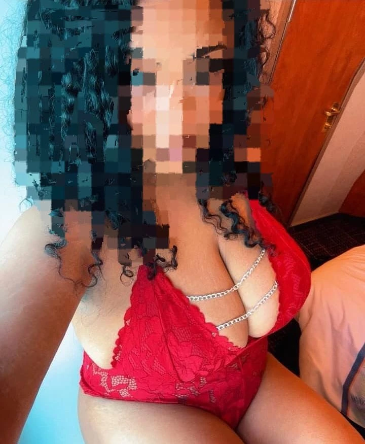 Erima the squiter(cam&realmeet) – Eritrean escort in Chennai — 8 / 20