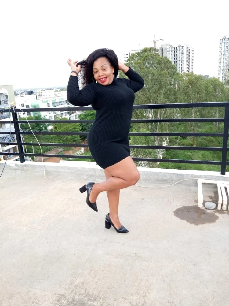 Brenda – Kenyan escort in Bangalore — 2 / 4