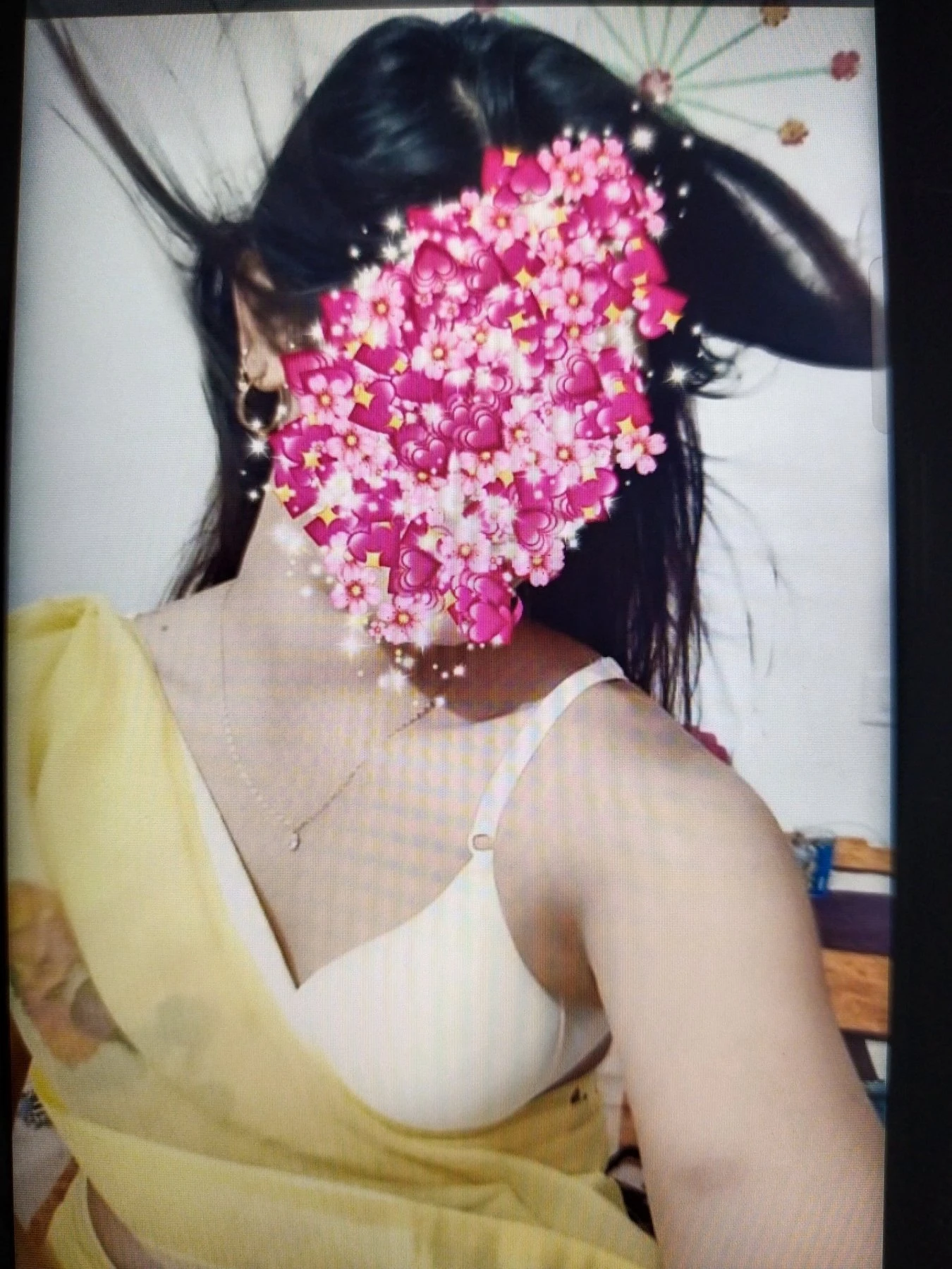 Richa – Indian masseuse in Ahmedabad — 2 / 5