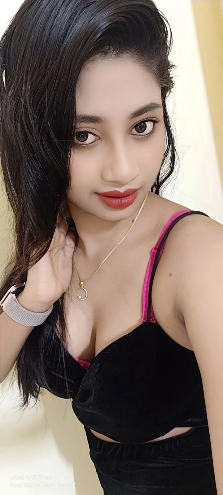 Nidhi Escort Service in ahemdabad – Indian escort in Ahmedabad — 2 / 4