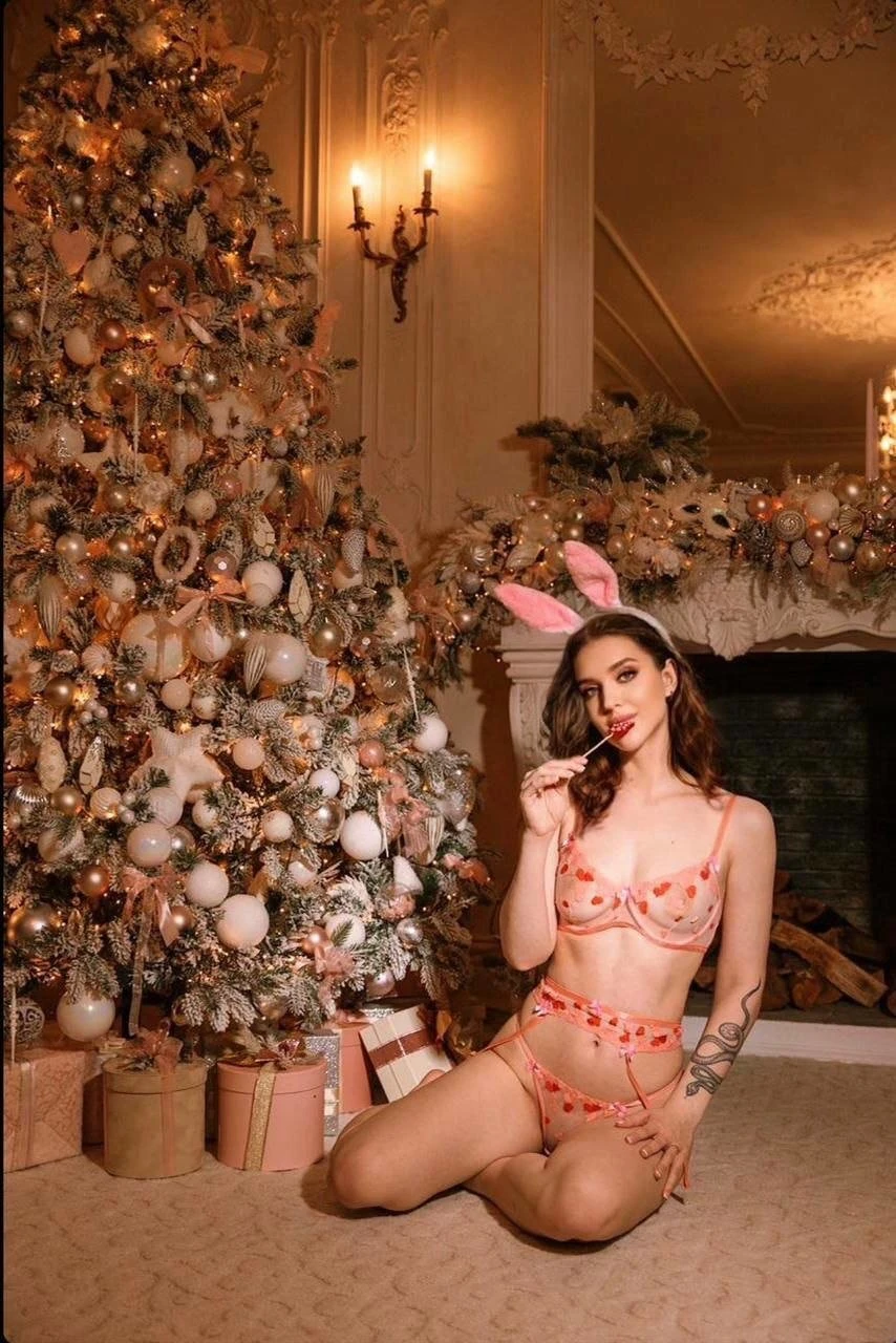 Mila – Russian escort in Hong Kong — 4 / 7