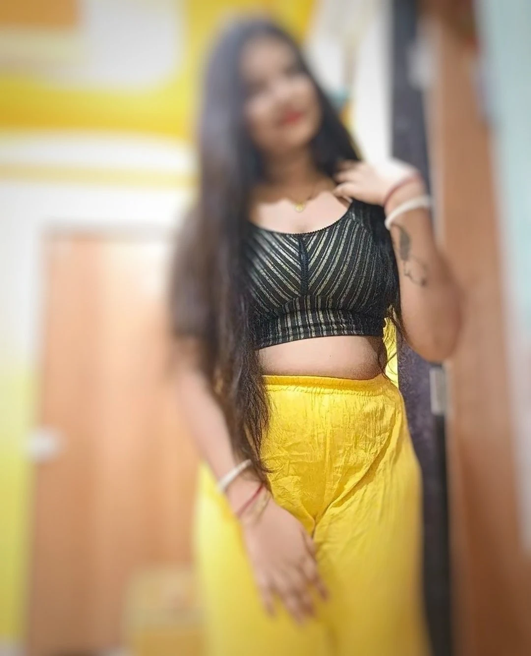 Full nude session video call – Indian escort in Ahmedabad — 1 / 5