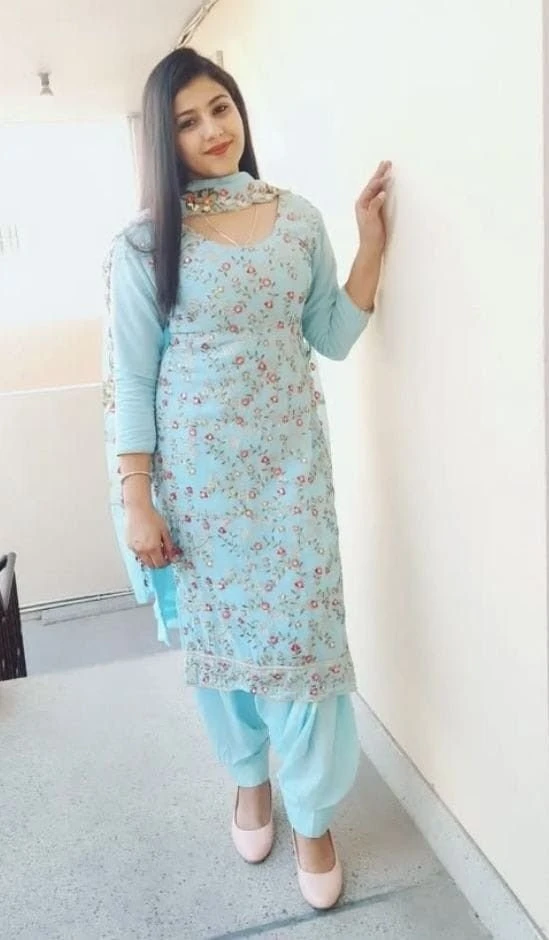 Mansi Jain – Indian escort in Bangalore, Escort, Banga