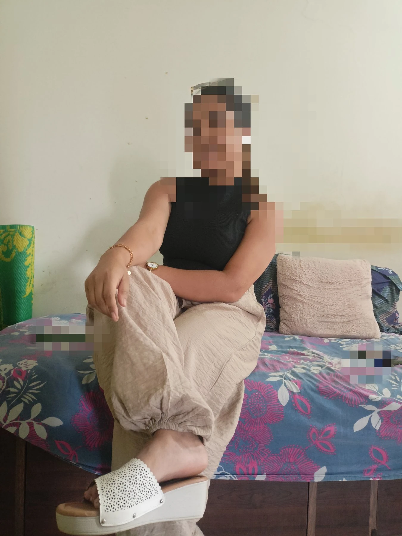 Manya Roy – Indian escort in Bangalore — 5 / 6