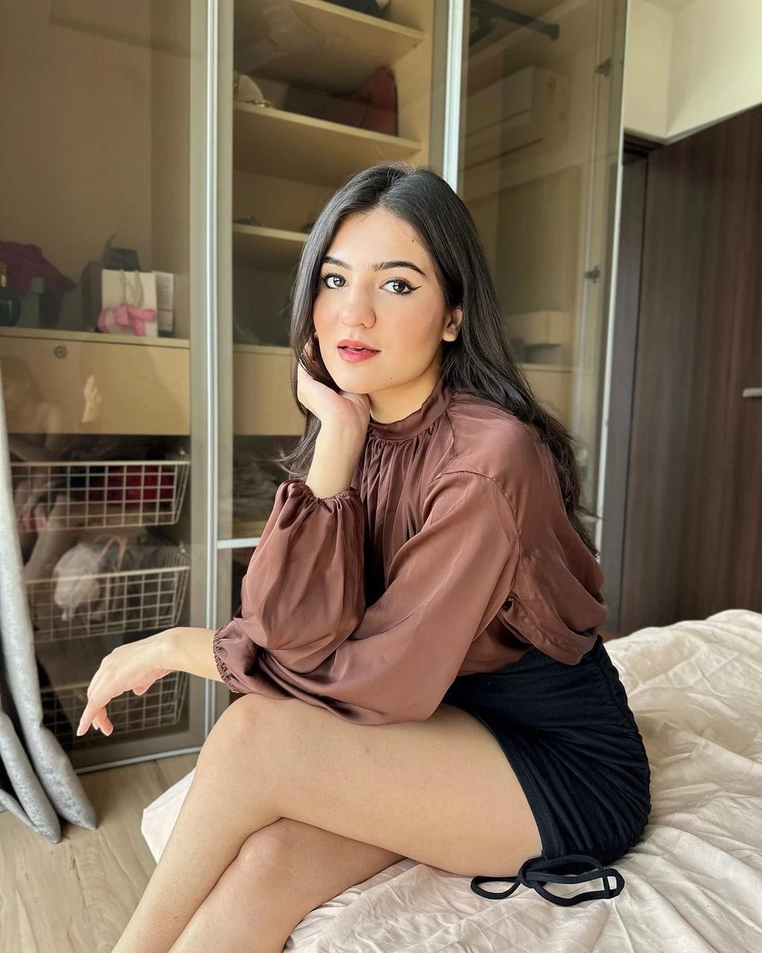 Vedika Escorts Service – Indian escort in Bangalore — 4 / 5