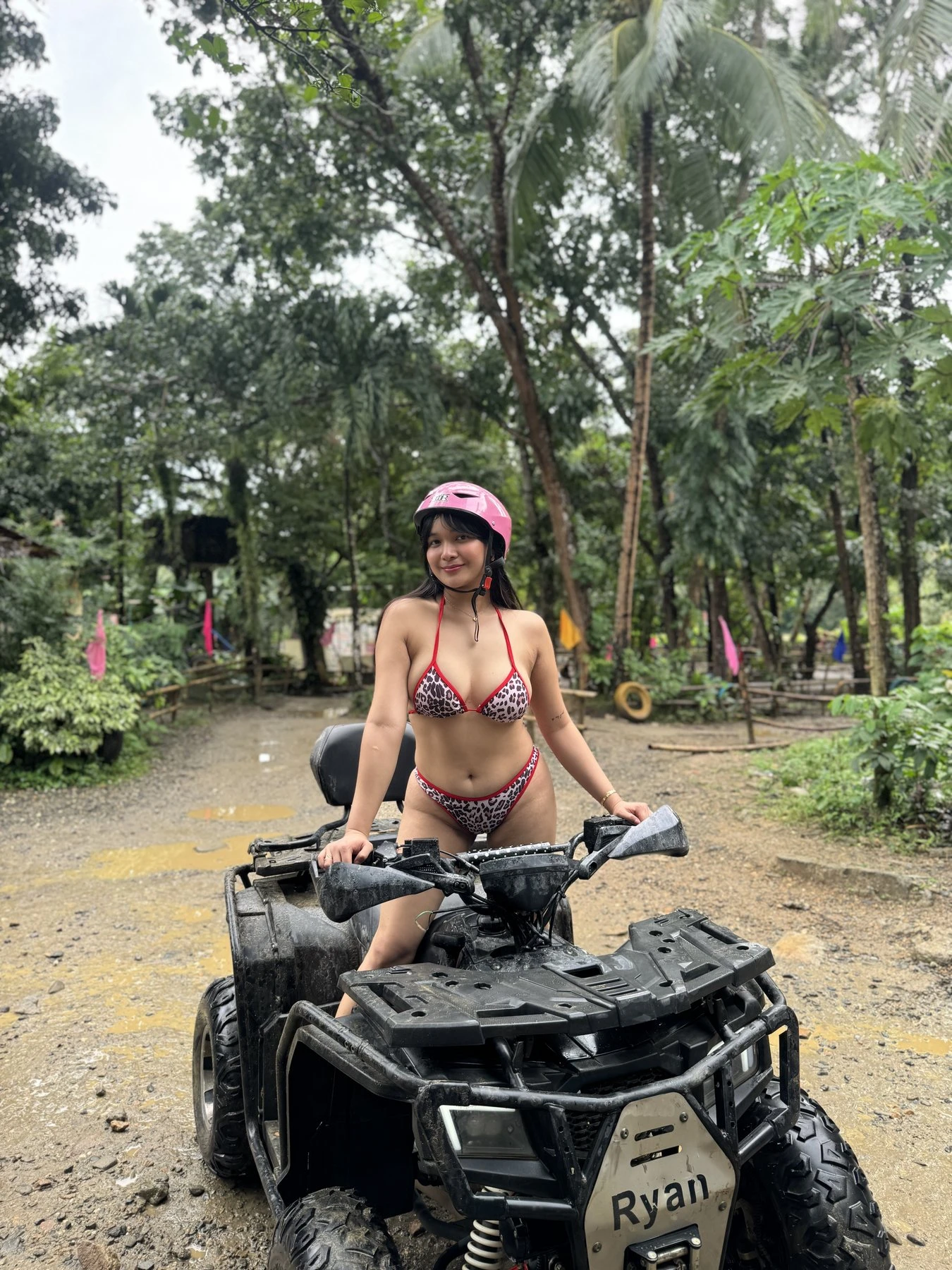 Gina – Filipino escort in Hong Kong — 6 / 7