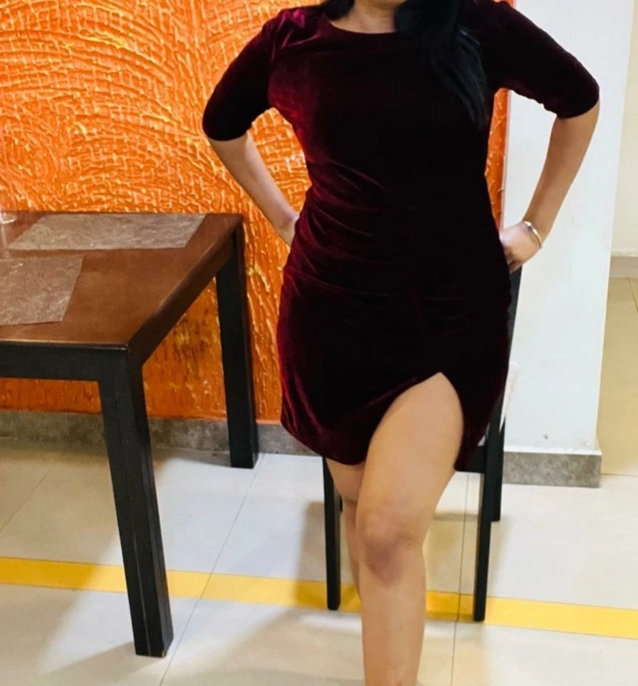 Hot Sonia Independent – Indian escort in Chennai — 12 / 13