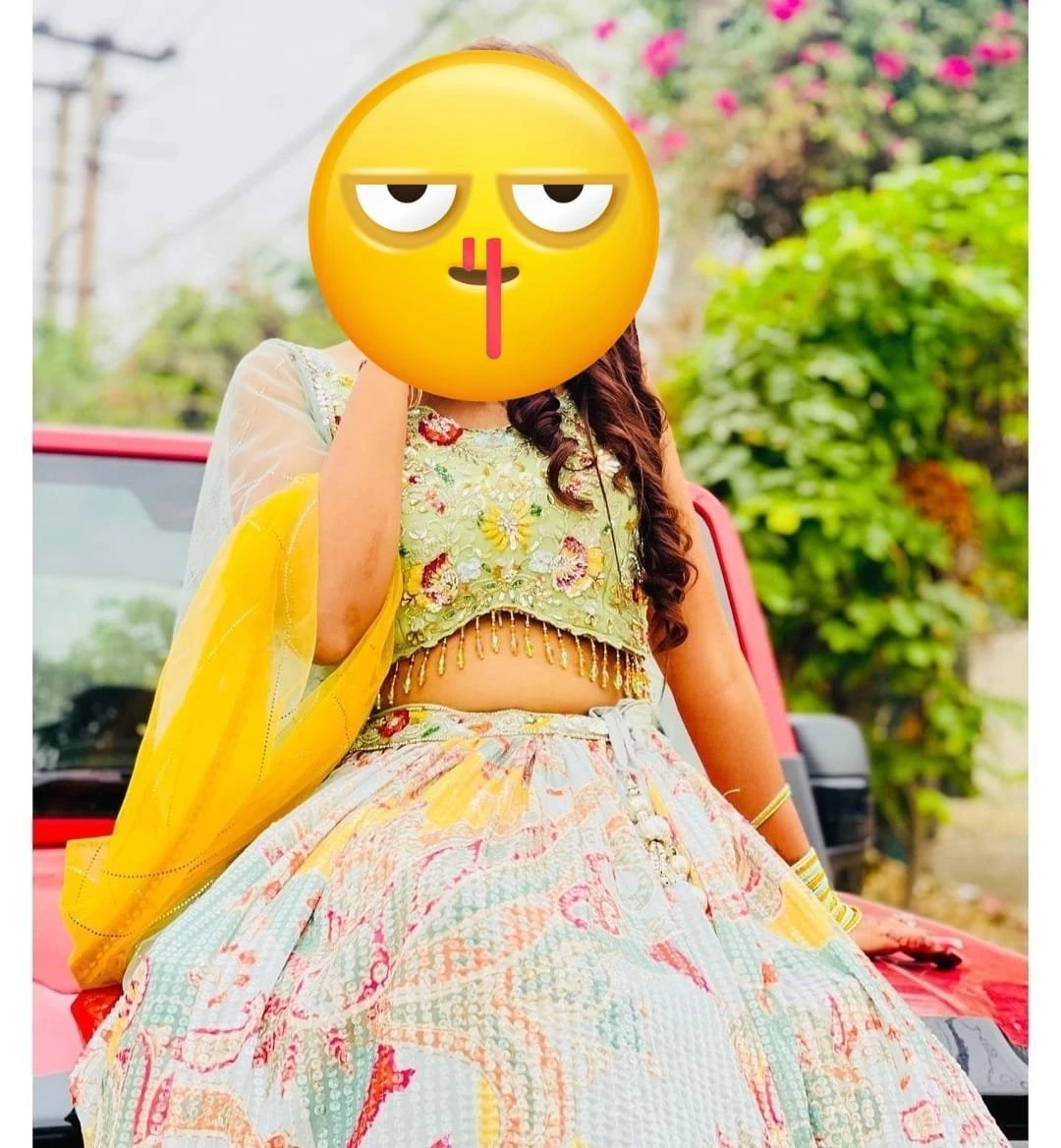 Komal Sharma – Indian escort in Chandigarh — 3 / 7