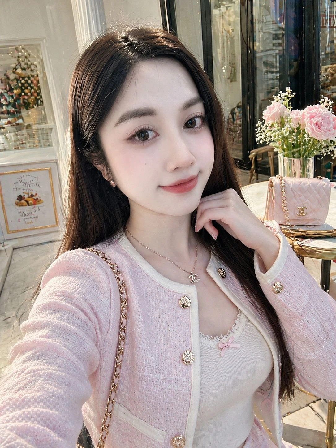 Saryly – Filipino escort in Tirana — 2 / 4