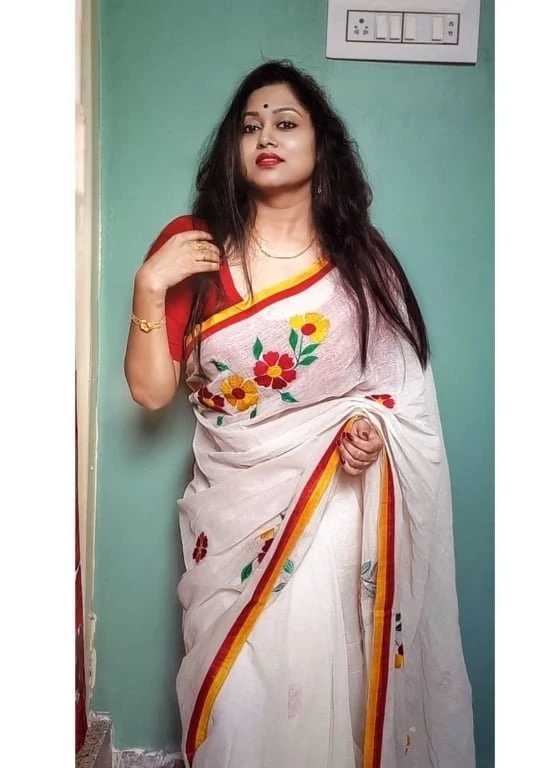 Radhika – Indian escort in Bangalore — 2 / 4
