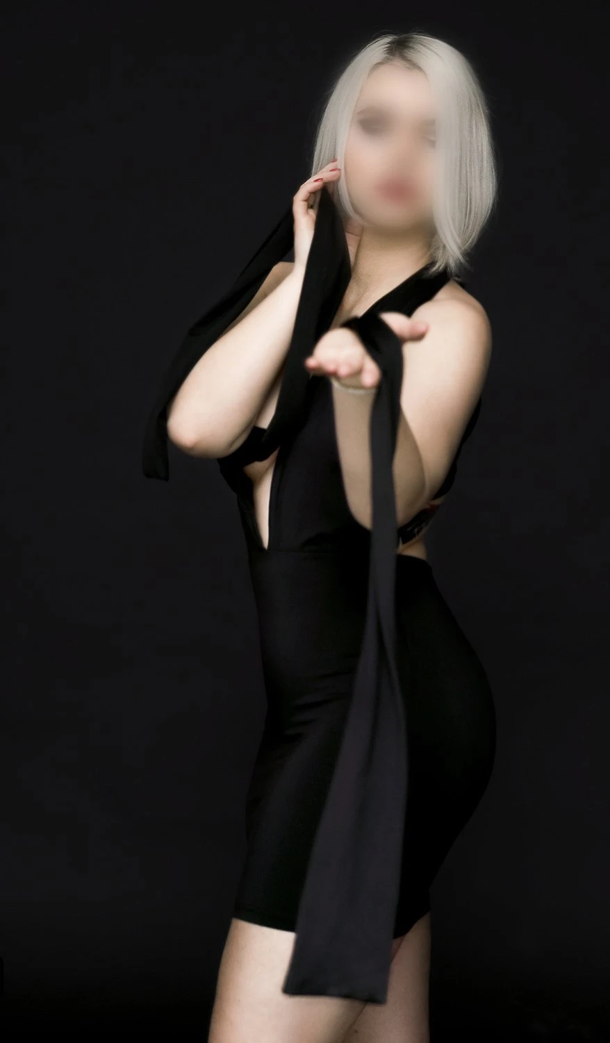 Belle Devine, Your Hungarian Pearl – Hungarian escort in Budapest — 3 / 4